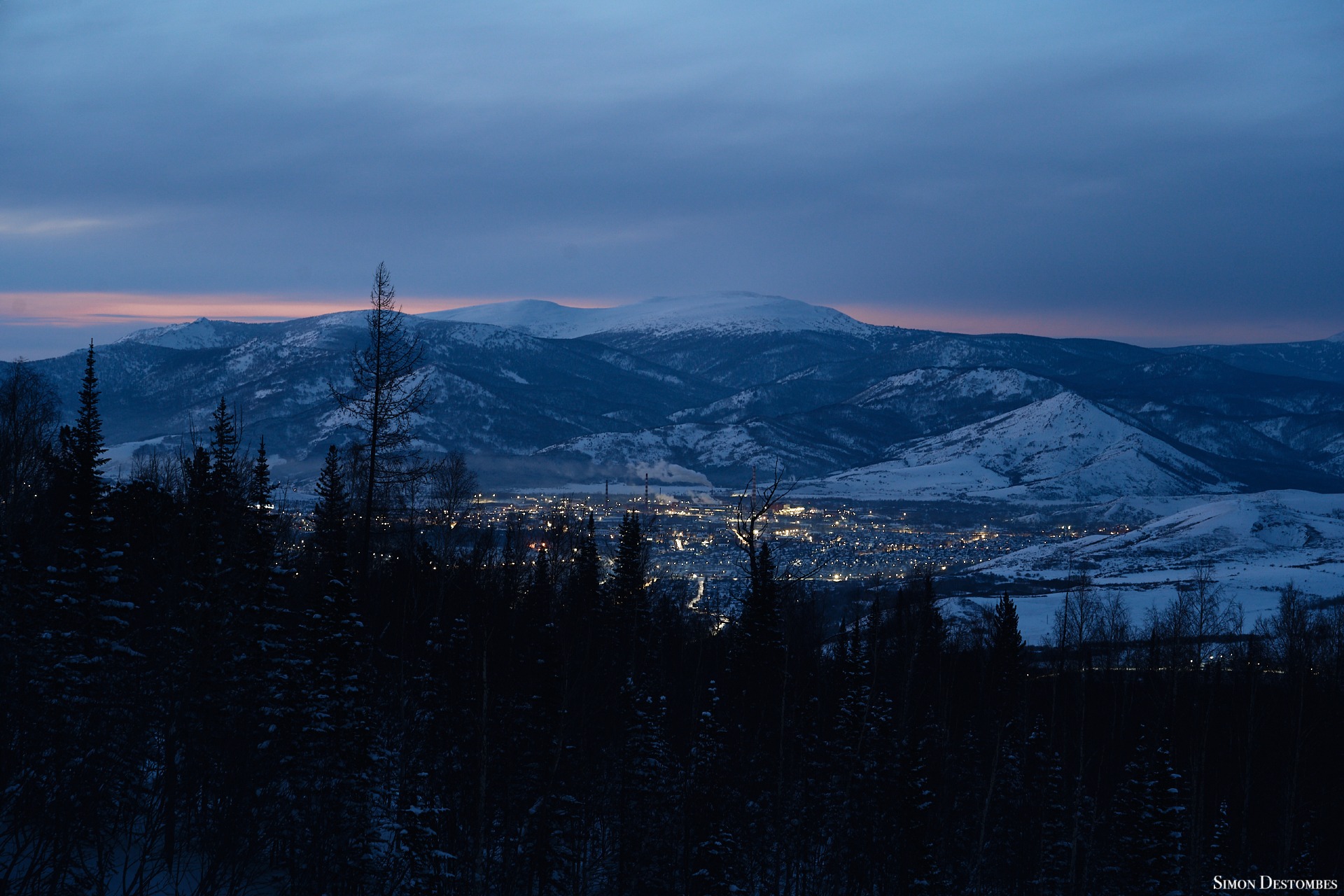 night Ridder from the mountain hut on the Ivanovski gorge