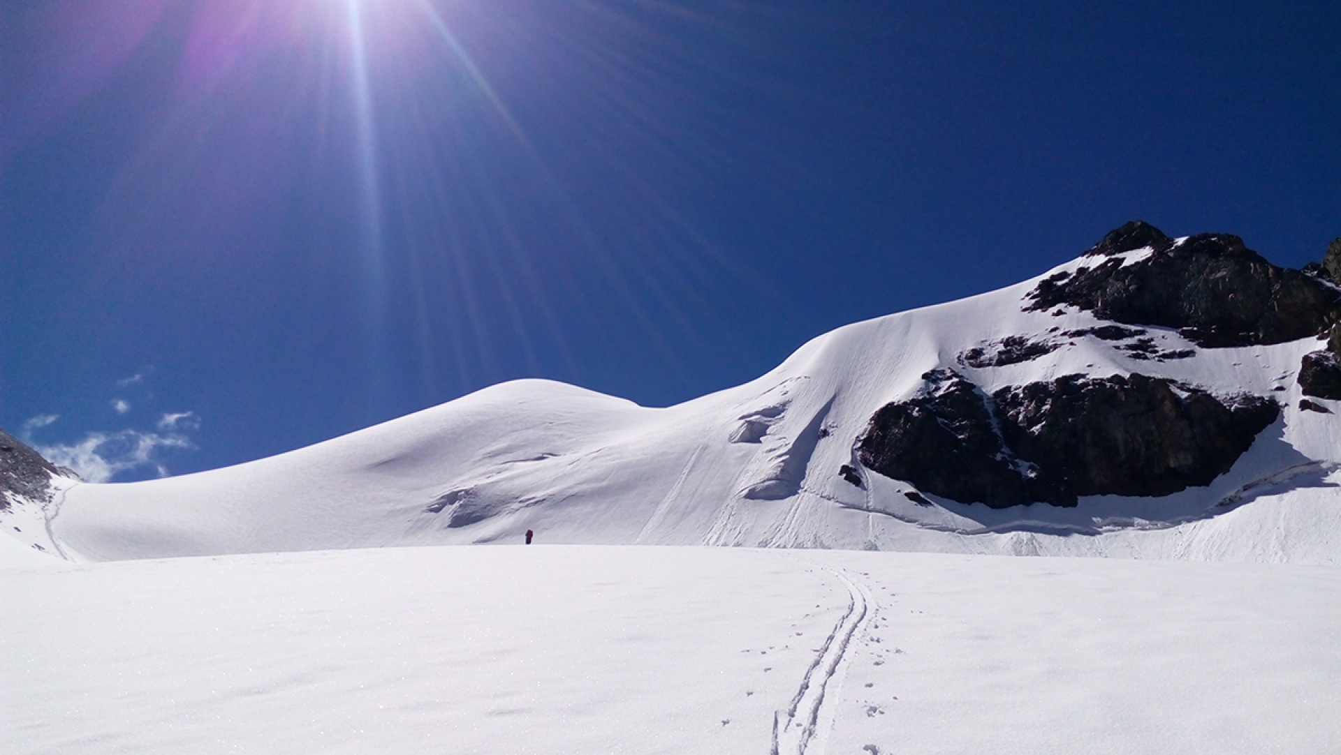 skin track on Bogdanovich glacier in Almaty