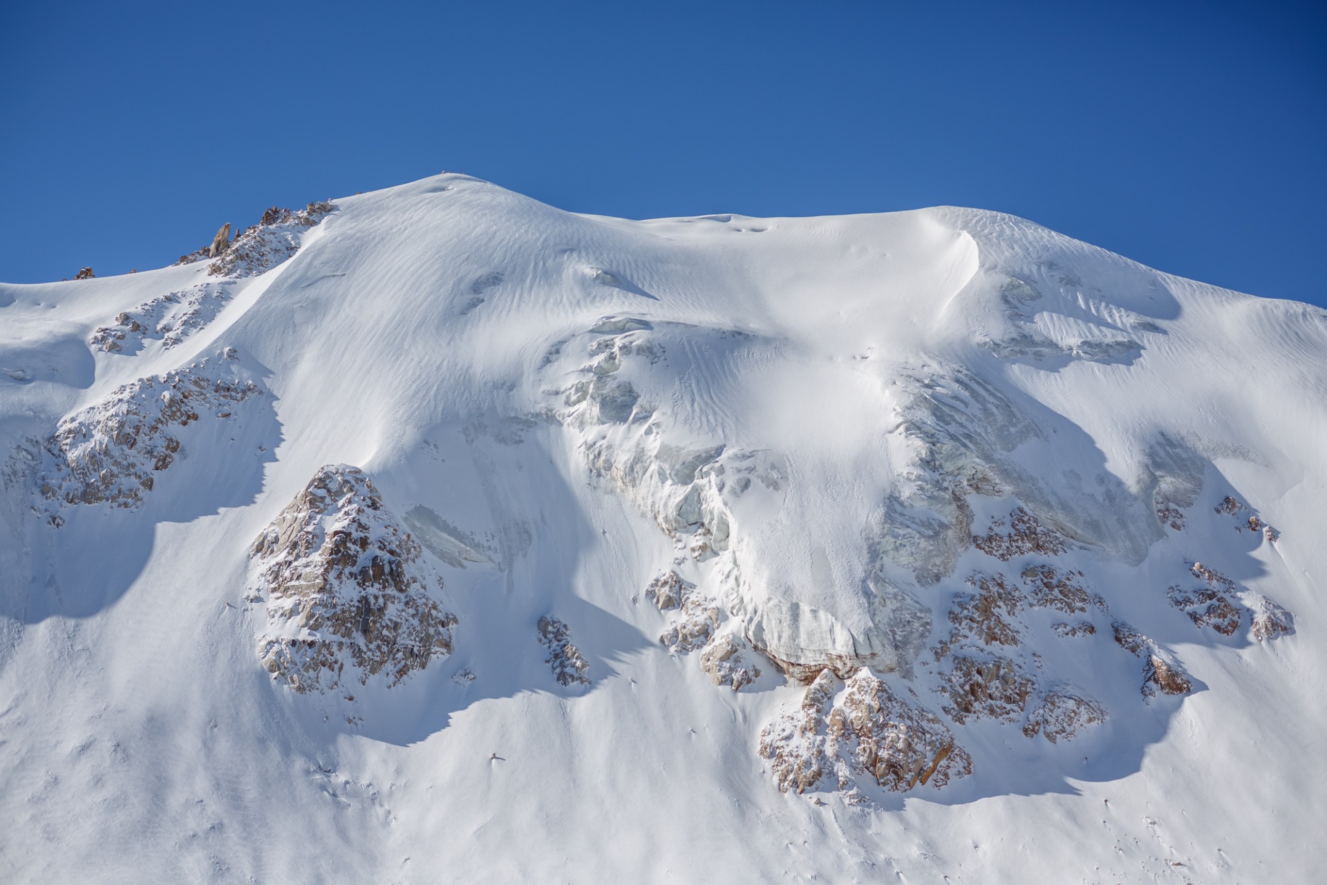 Molodezhny peak and glacier in the Tuyuk-su valley 