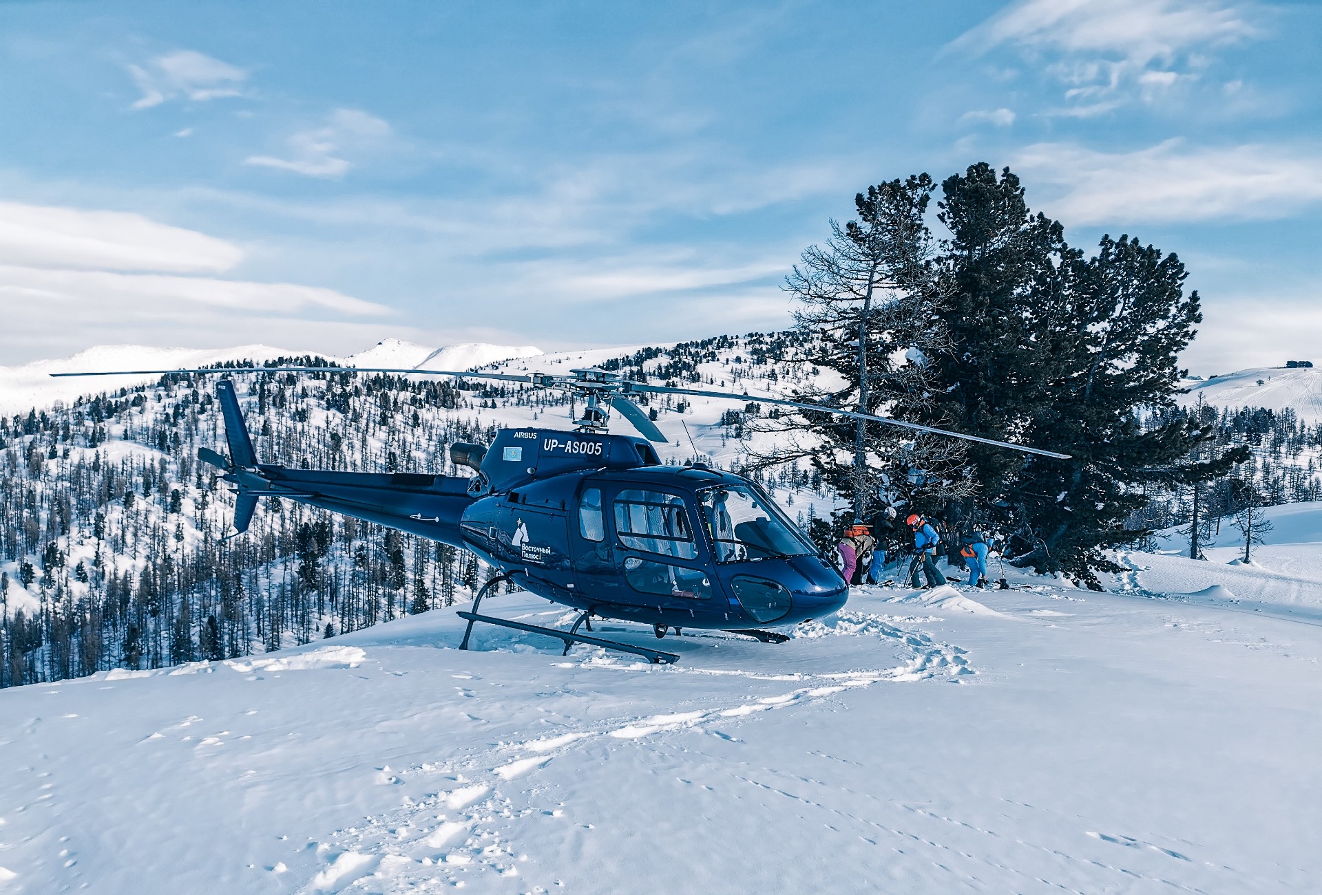 heliskiing in Ridder