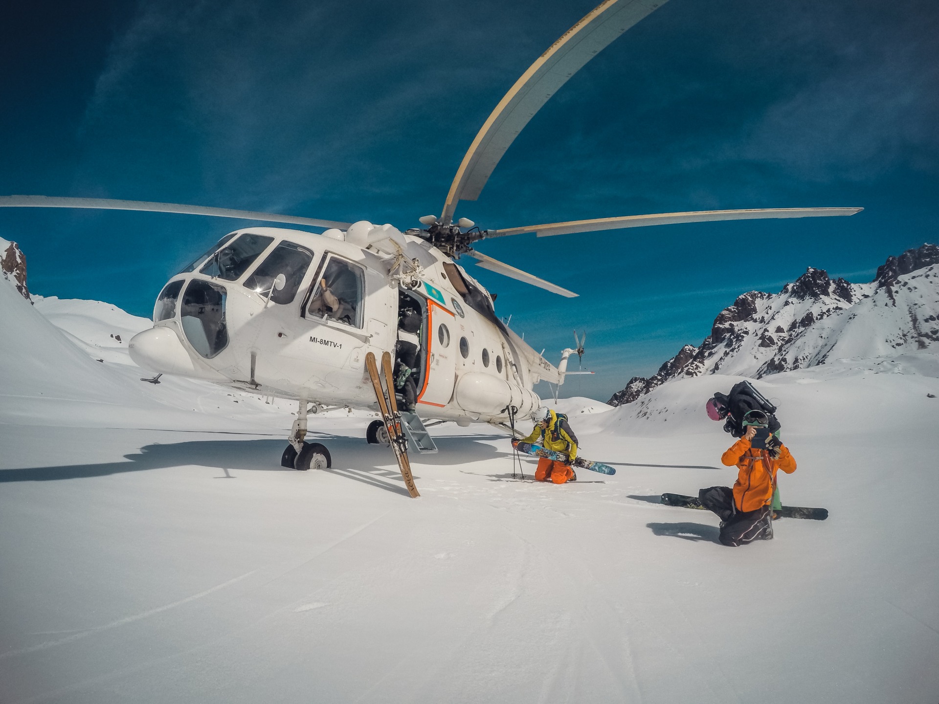 heliski in Almaty Kazakhstan on Tuyuk-su glacier